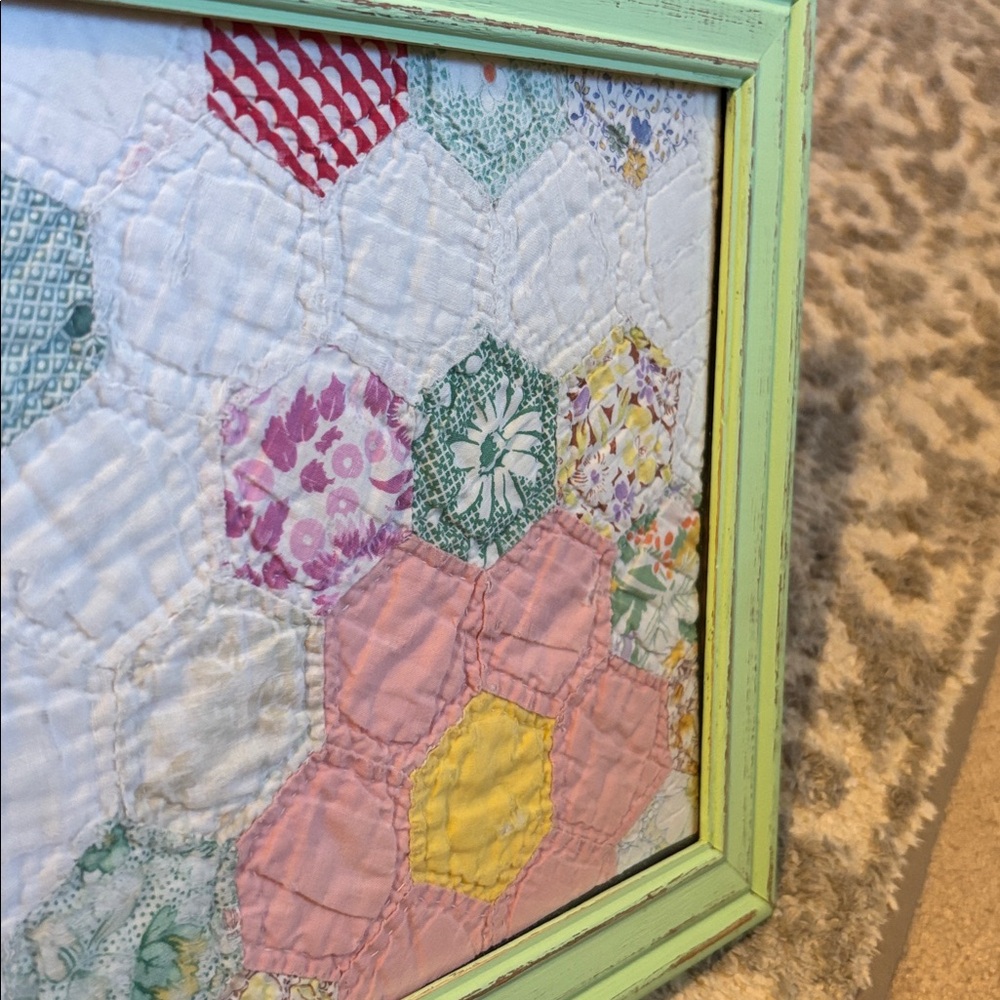 Vintage Quilt in Distressed Frame - Picture 9 of 11